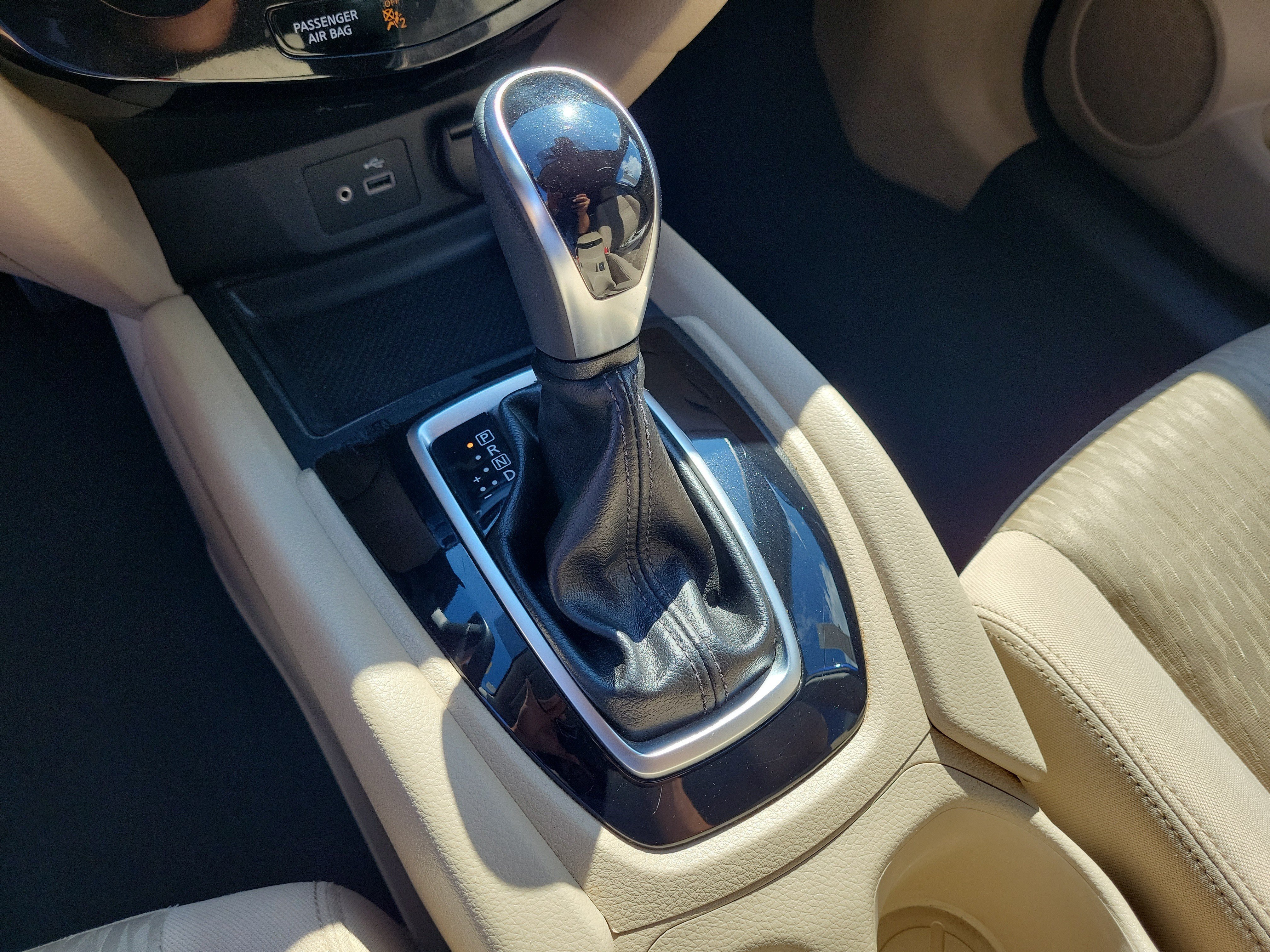 Certified 2020 Nissan Rogue SV FWD image 24