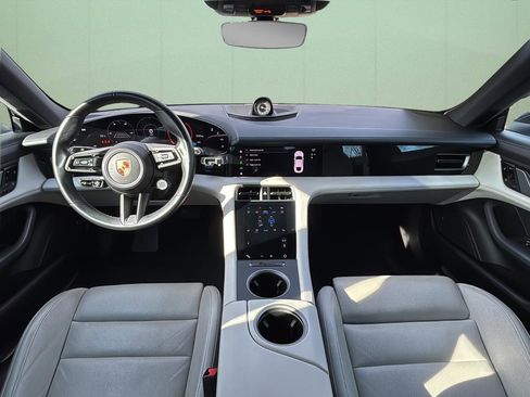 Used 2021 Porsche Taycan 4S image 24