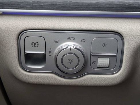 Used 2022 Mercedes-Benz GLS 450 4MATIC image 27