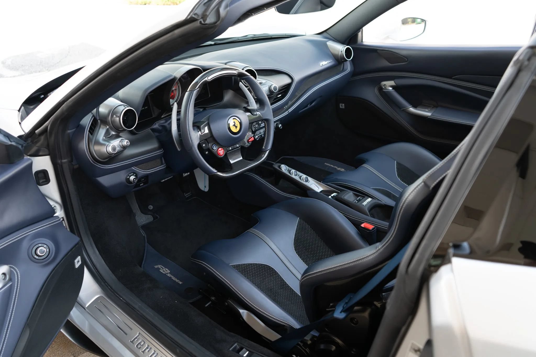 Used 2022 Ferrari F8 Tributo RWD image 24