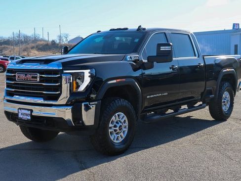 Used 2025 GMC Sierra 2500 SLE w/ SLE Value Package; image 6