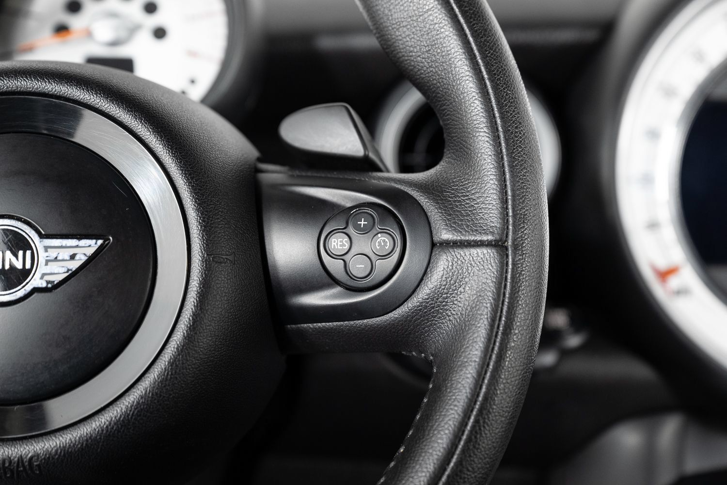 Used 2013 MINI Cooper Clubman S FWD image 24
