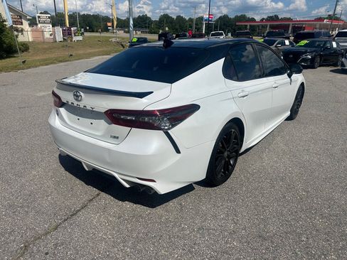 Used 2021 Toyota Camry XSE FWD image 5