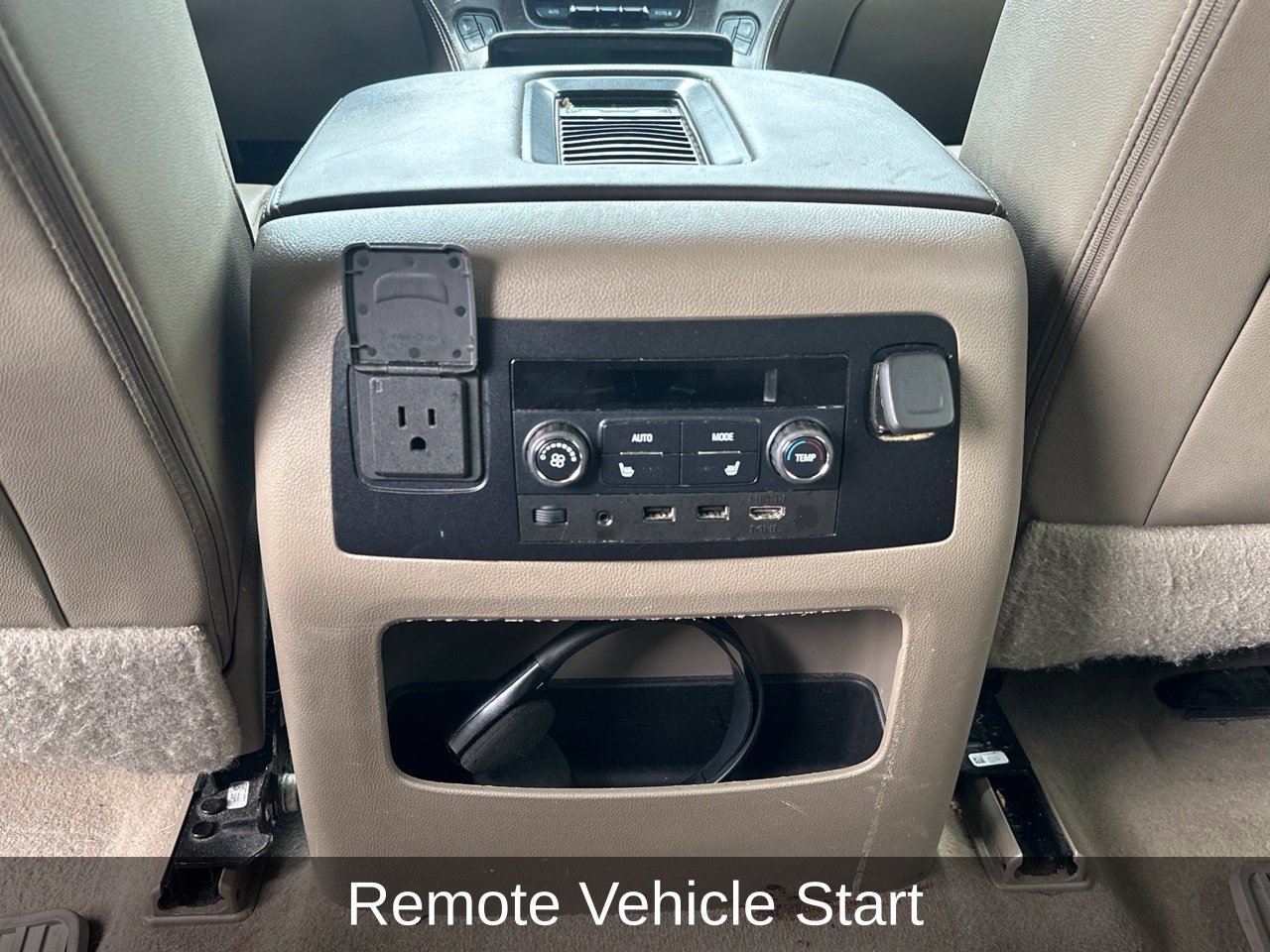 Used 2019 Chevrolet Suburban Premier RWD image 24
