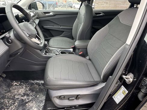 New 2026 Volkswagen Taos SE AWD/4WD image 13