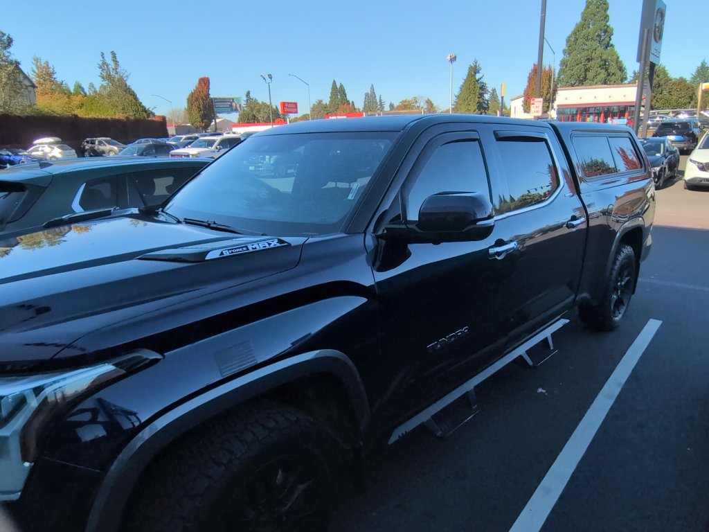 Used 2023 Toyota Tundra Limited AWD/4WD image 8