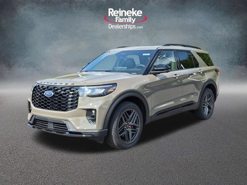 New 2026 Ford Explorer ST-Line w/ ST-Line Street Pack AWD/4WD image 1