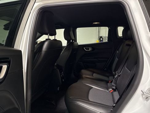 New 2026 Jeep Compass Latitude image 22