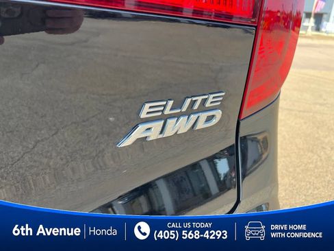 Used 2017 Honda Pilot Elite image 14