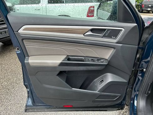 Used 2021 Volkswagen Atlas SEL Premium AWD/4WD image 8