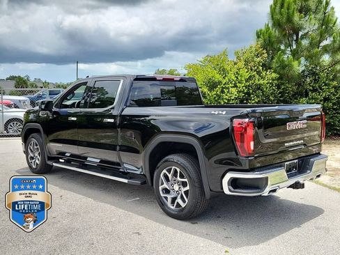 New 2026 GMC Sierra 1500 SLT w/ SLT Premium Package AWD/4WD image 3