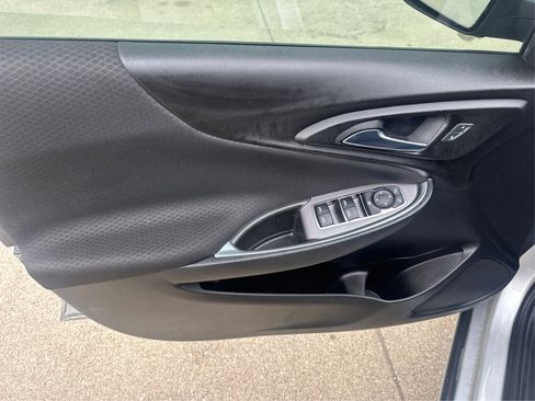 Used 2021 Chevrolet Malibu LT image 29