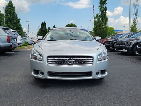Used 2011 Nissan Maxima 3.5 S FWD image 2