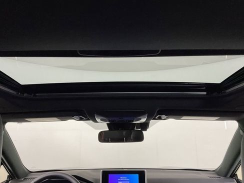 New 2025 Toyota RAV4 SE image 13