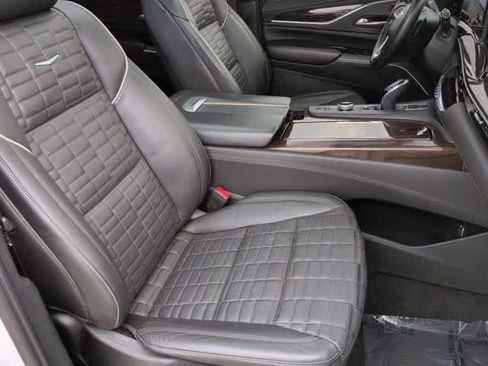 Used 2023 Cadillac Escalade ESV Sport Platinum image 25