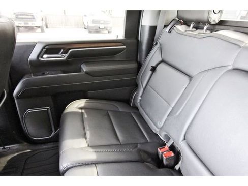 Used 2024 GMC Sierra 3500 Denali w/ Denali Reserve Package AWD/4WD image 11