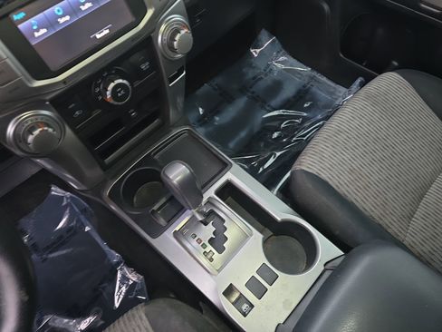Used 2014 Toyota 4Runner SR5 image 25