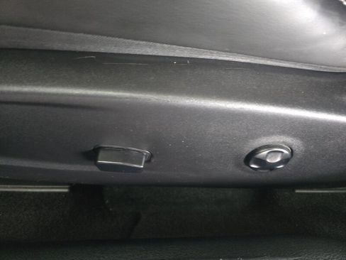 Used 2018 Dodge Challenger R/T Scat Pack w/ Dynamics Package image 19