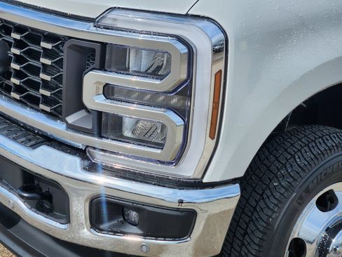 New 2026 Ford F350 King Ranch w/ Chrome Package AWD/4WD image 10