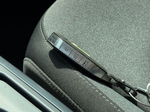 Used 2025 Kia K4 LXS image 22