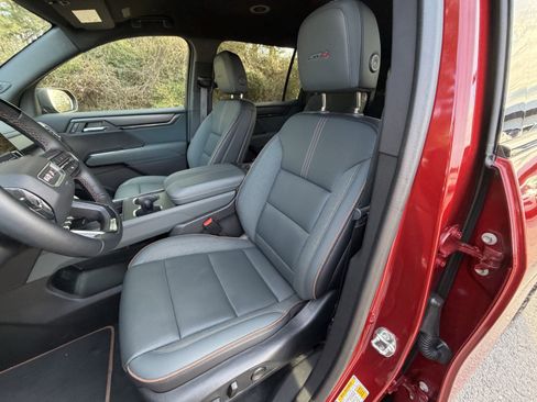 Used 2024 GMC Acadia AT4 w/ Super Cruise Package image 14