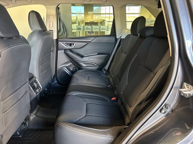 Used 2022 Subaru Forester Premium AWD/4WD image 24