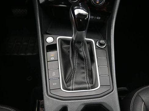 Used 2024 Volkswagen Jetta SE FWD image 23