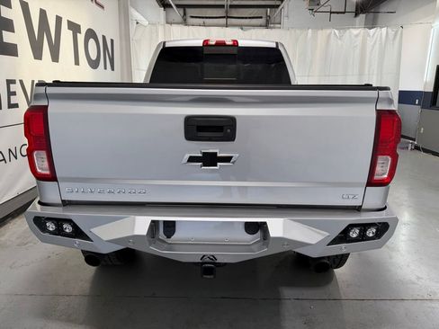 Used 2018 Chevrolet Silverado 1500 LTZ Z71 w/ LTZ Plus Package AWD/4WD image 20