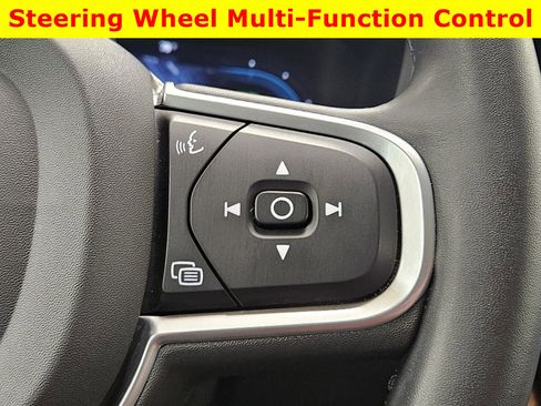 Used 2022 Volvo XC60 T8 Inscription Expression w/ Protection Package image 33