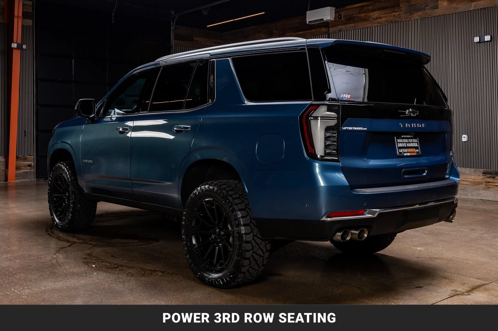 Used 2025 Chevrolet Tahoe Premier AWD/4WD image 7