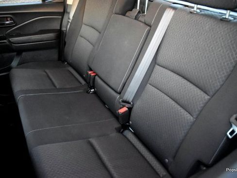 Used 2017 Honda Ridgeline RT image 11