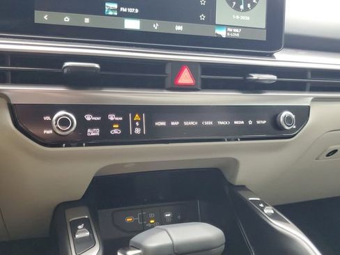 New 2026 Kia Sorento S AWD/4WD image 24