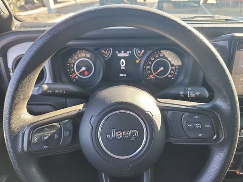 Used 2024 Jeep Gladiator Sport image 27