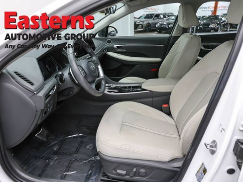 Used 2023 Hyundai Sonata SEL FWD image 13