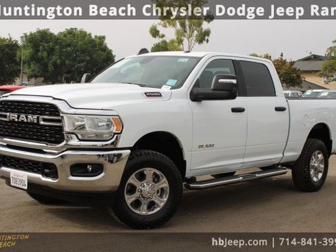 Used 2024 RAM 2500 Big Horn image 10