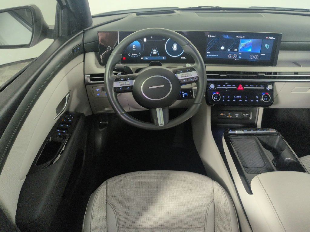 Used 2025 Hyundai Tucson Limited AWD/4WD image 22