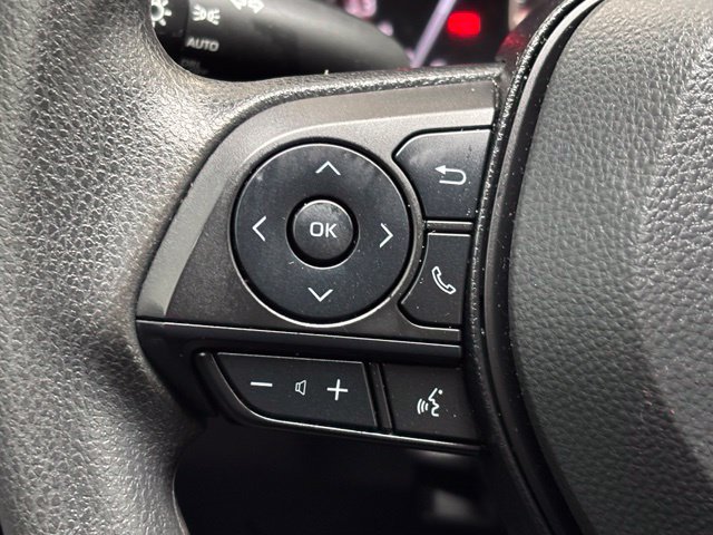 Used 2024 Toyota RAV4 XLE FWD image 17