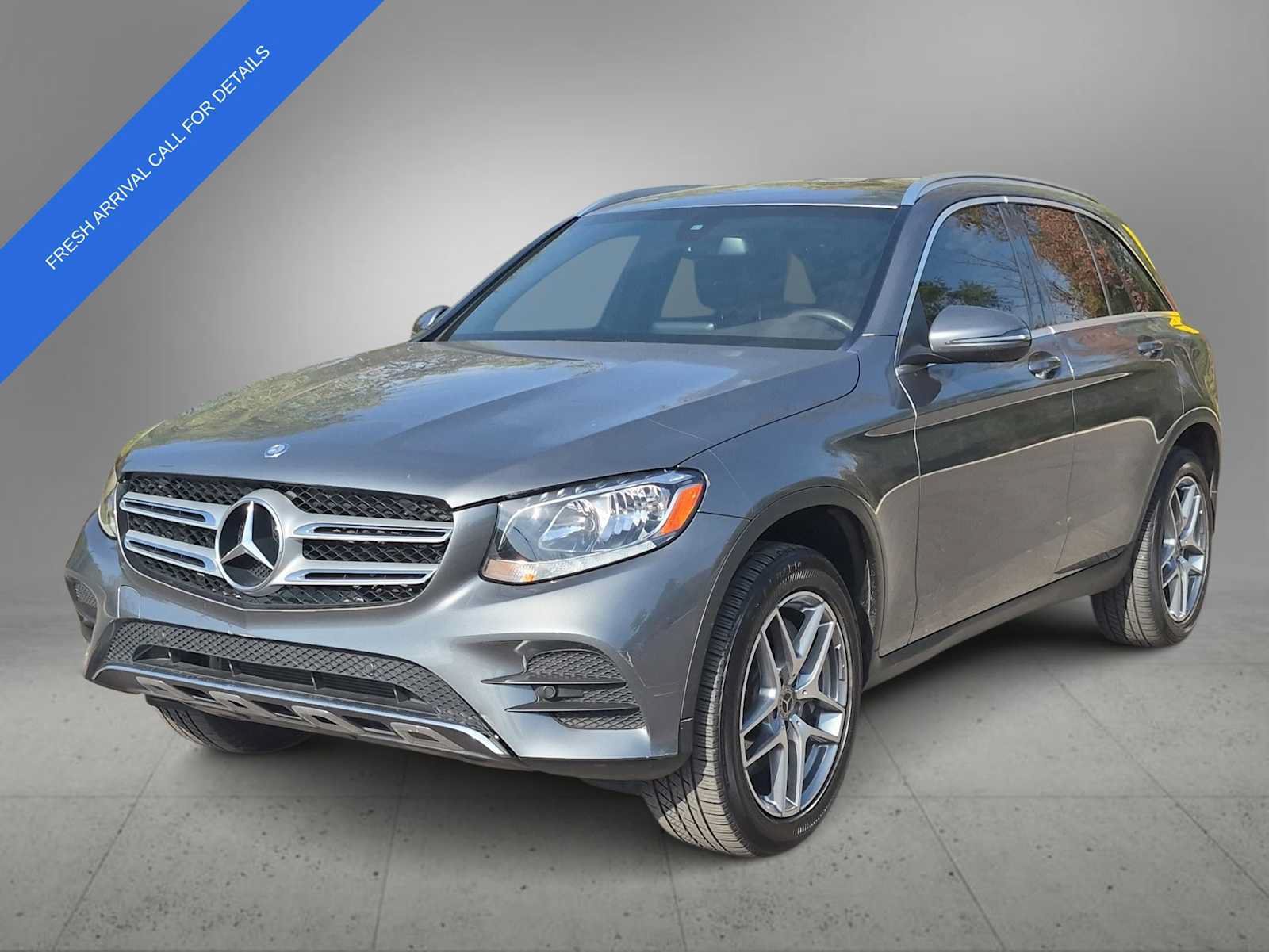 Used 2017 Mercedes-Benz GLC 300 4MATIC image 4