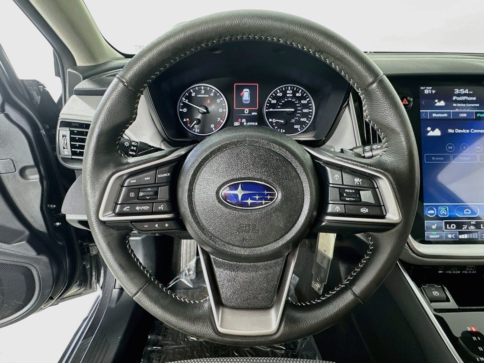 Used 2024 Subaru Outback Premium AWD/4WD image 11