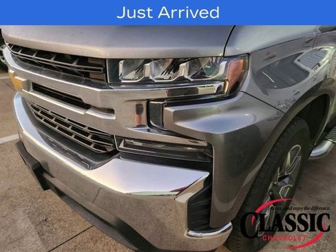 Used 2019 Chevrolet Silverado 1500 LT w/ Texas Edition image 15