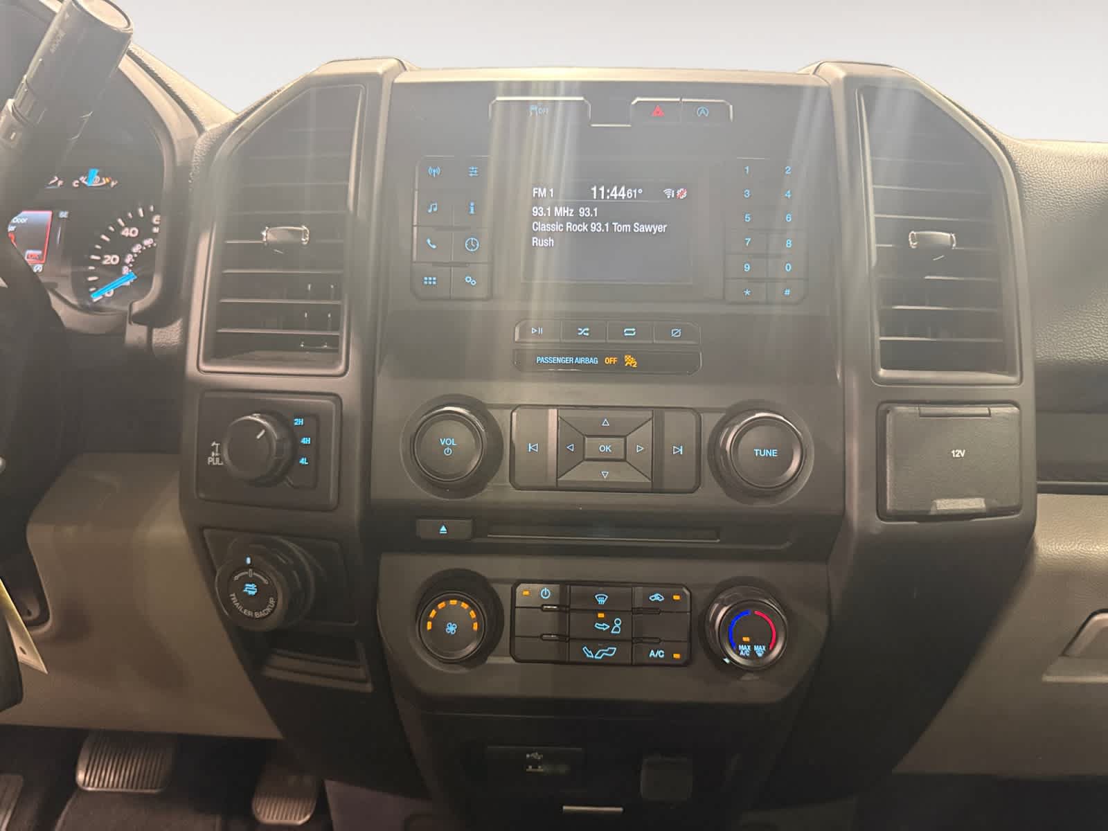 Used 2018 Ford F150 XL w/ Equipment Group 101A Mid AWD/4WD image 11