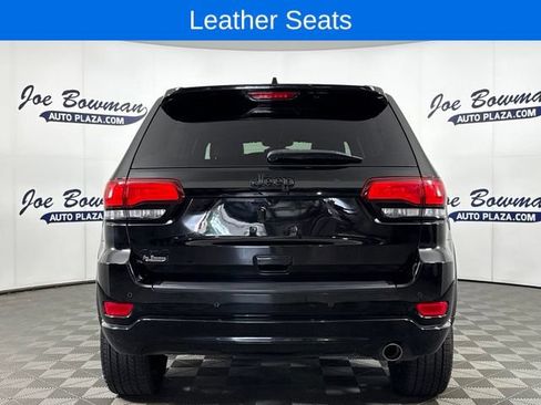 Used 2018 Jeep Grand Cherokee Altitude AWD/4WD image 7