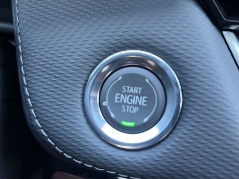 Used 2026 Chevrolet Equinox LT AWD/4WD image 22