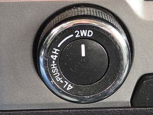 Used 2021 Toyota Tacoma SR AWD/4WD image 4
