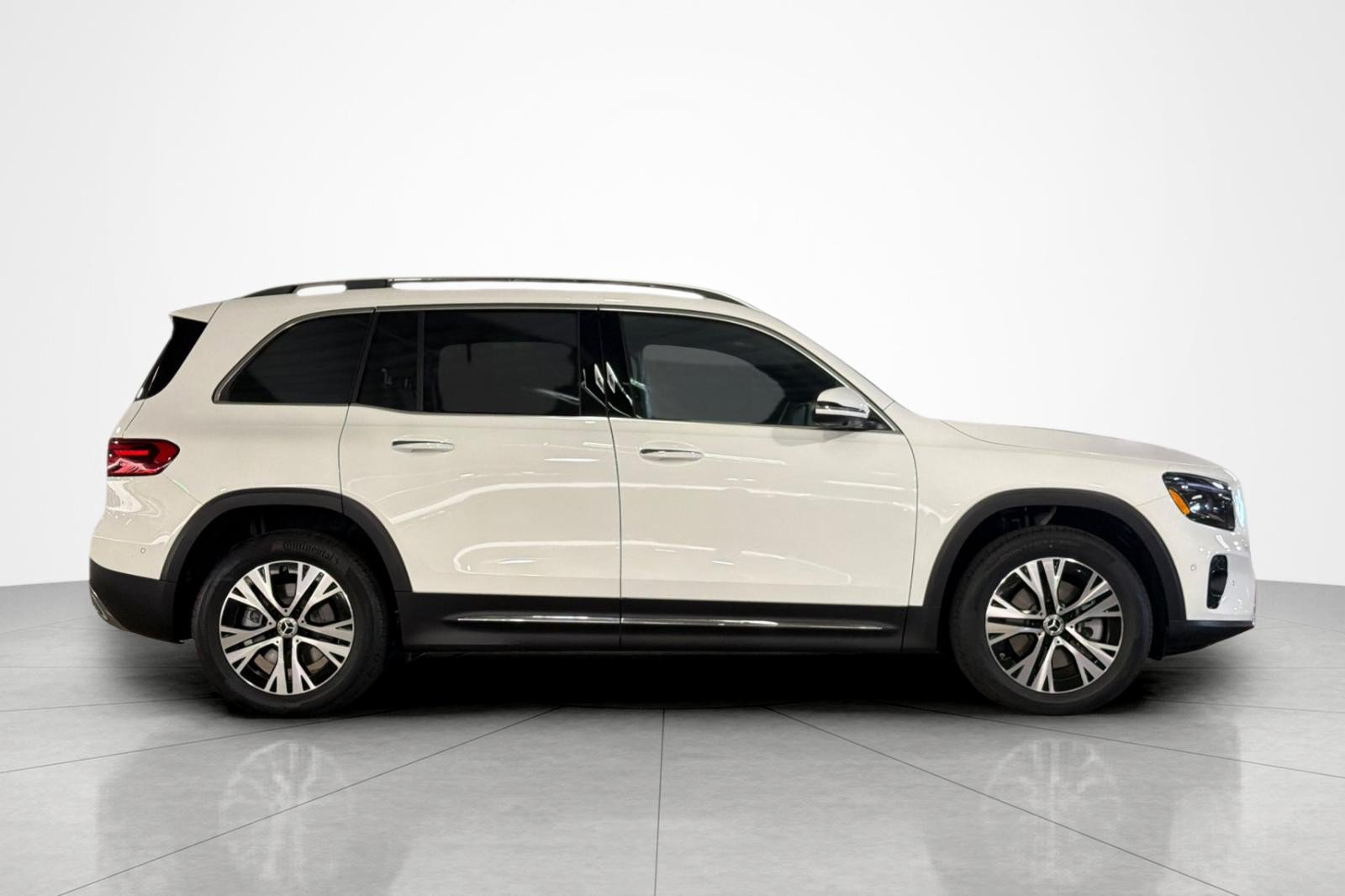 New 2026 Mercedes-Benz GLB 250 image 6