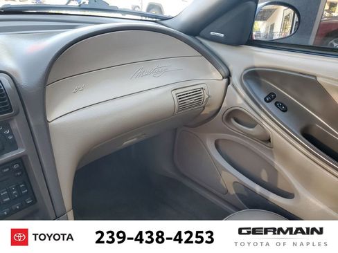 Used 2003 Ford Mustang Convertible image 33