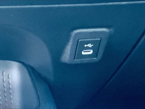 Used 2023 Toyota Corolla SE image 34