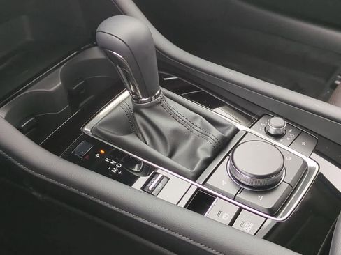 New 2026 MAZDA MAZDA3 2.5 Turbo Sedan w/Premium Plus image 32