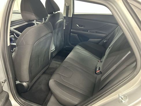 Used 2023 Hyundai Elantra SEL w/ Convenience Package FWD image 20