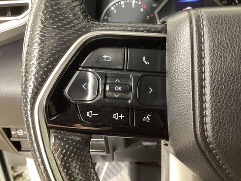 Used 2022 Toyota Tundra SR5 AWD/4WD image 15